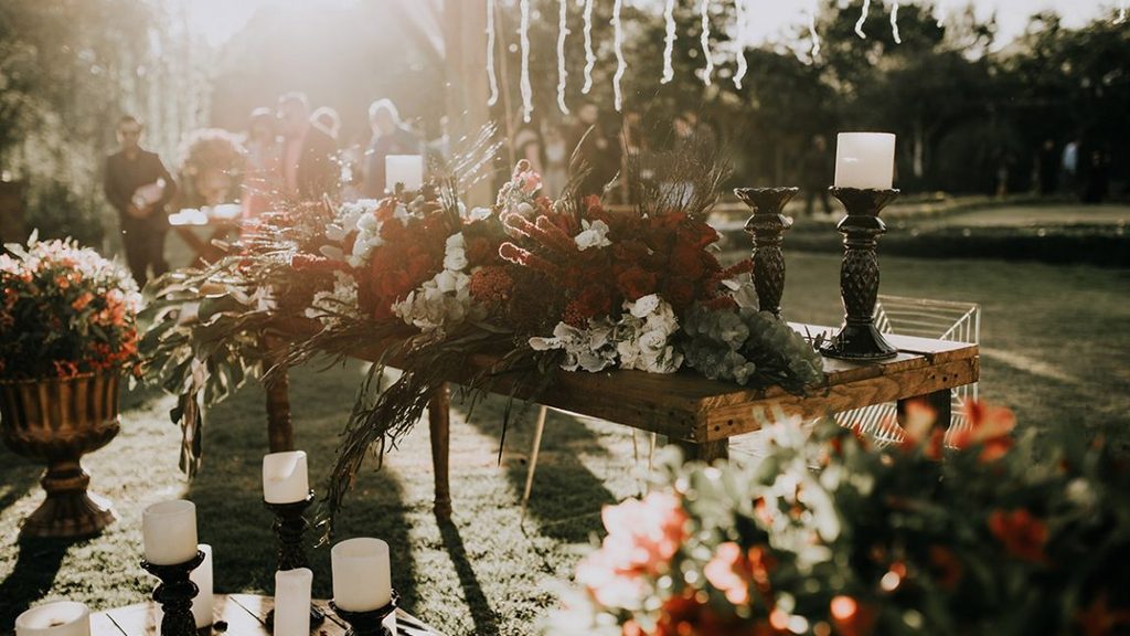 Funeral Reception Planning: Bringing Family and Friends Together After the Service 2 Funeral Reception
