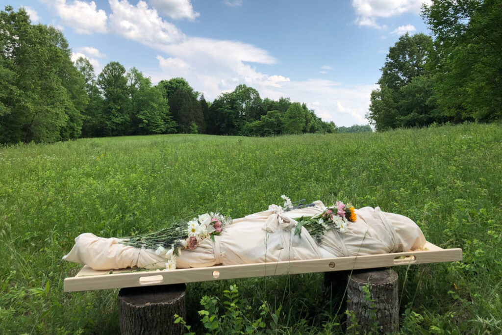 Eco-Friendly Funeral Products: Sustainable Choices for Modern Families 3 Eco-Friendly Funeral Product