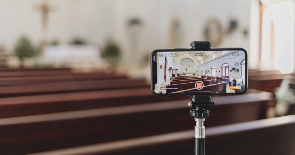 Livestreamed Funeral Services: Connecting Families Across Distances 3 Livestreamed Funeral Service