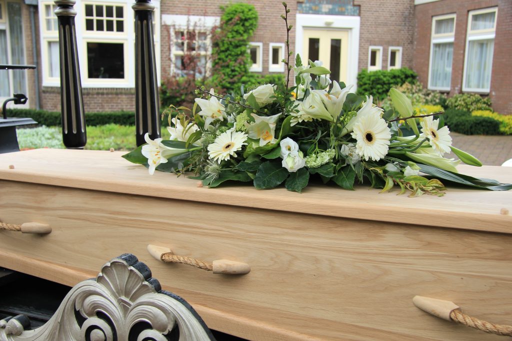 Nontraditional Funeral Venues: New Ways Families Are Gathering to Remember 5 funeral services