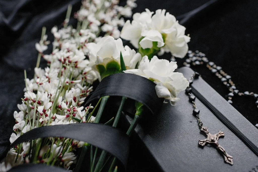 Nontraditional Funeral Venues: New Ways Families Are Gathering to Remember 3 Holding a Memorial at Home