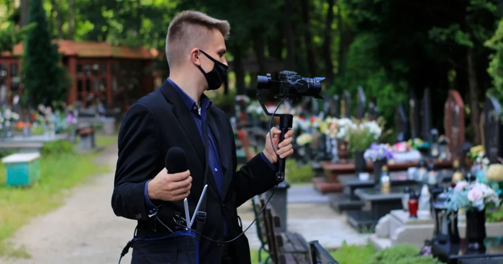 Livestreamed Funeral Services: Connecting Families Across Distances 2 Livestreaming and Memorial Services