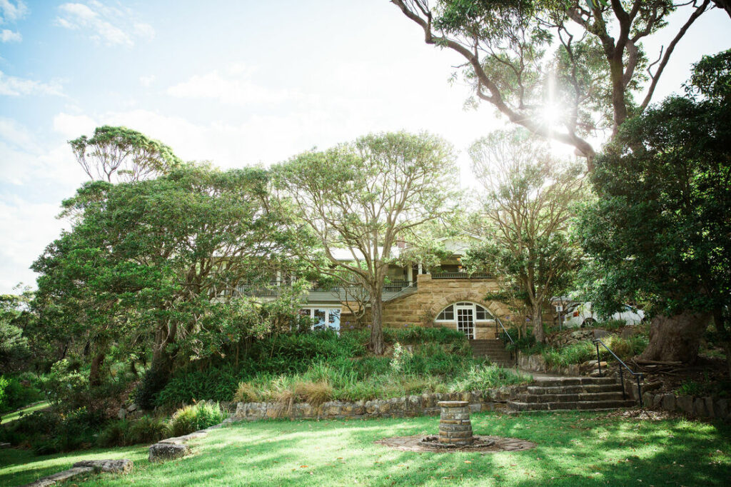Nontraditional Funeral Venues: New Ways Families Are Gathering to Remember 1 Nontraditional Funeral Venues